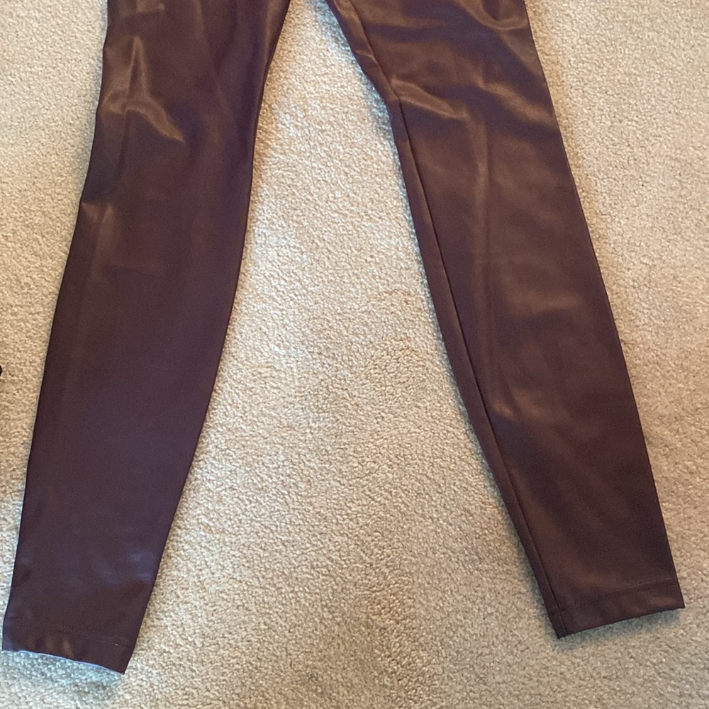 White House black market 6 Long Runway leggings - Picture 3 of 8